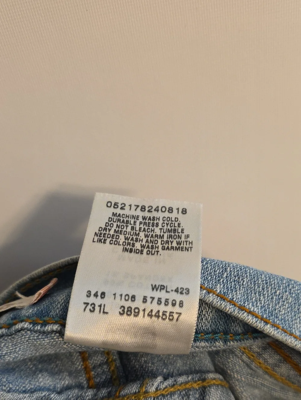 Vintage 2006 Levi's Light Wash Denim Women's Shorts